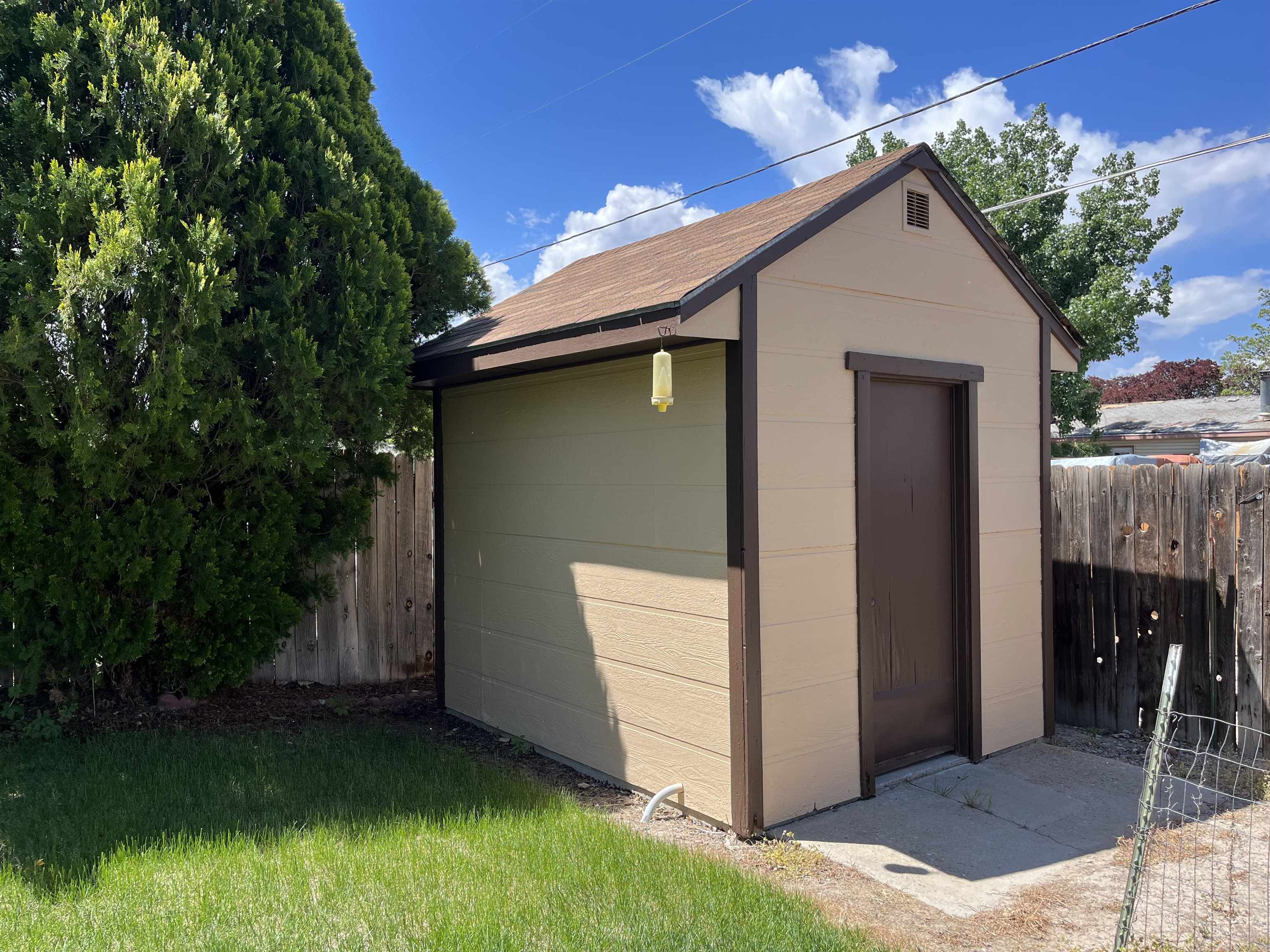 433 Doris Road Grand Junction, CO 81504 - Photo 3 of 17 Gallery Image 3
