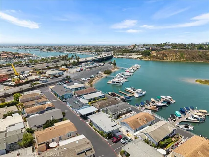 $927,000 | 8 Saratoga, Newport Beach, CA 92660
