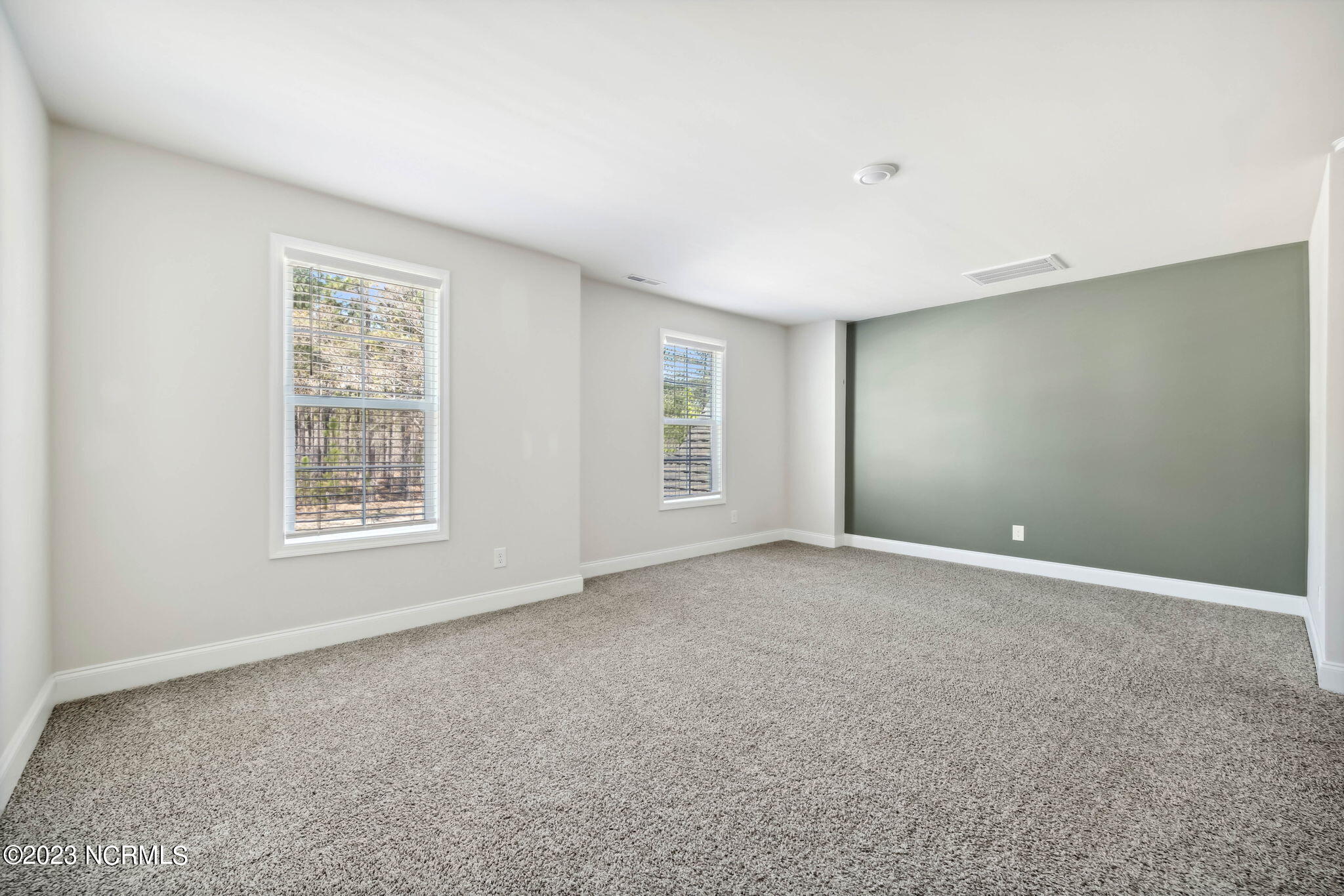 136 Fontana Lake Road Aberdeen, NC 28315 - Photo 20 of 39 17-web-or-mls-H22A3334