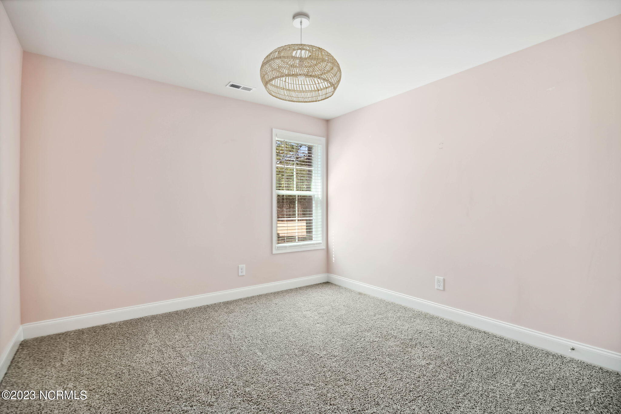 136 Fontana Lake Road Aberdeen, NC 28315 - Photo 30 of 39 27-web-or-mls-H22A3324