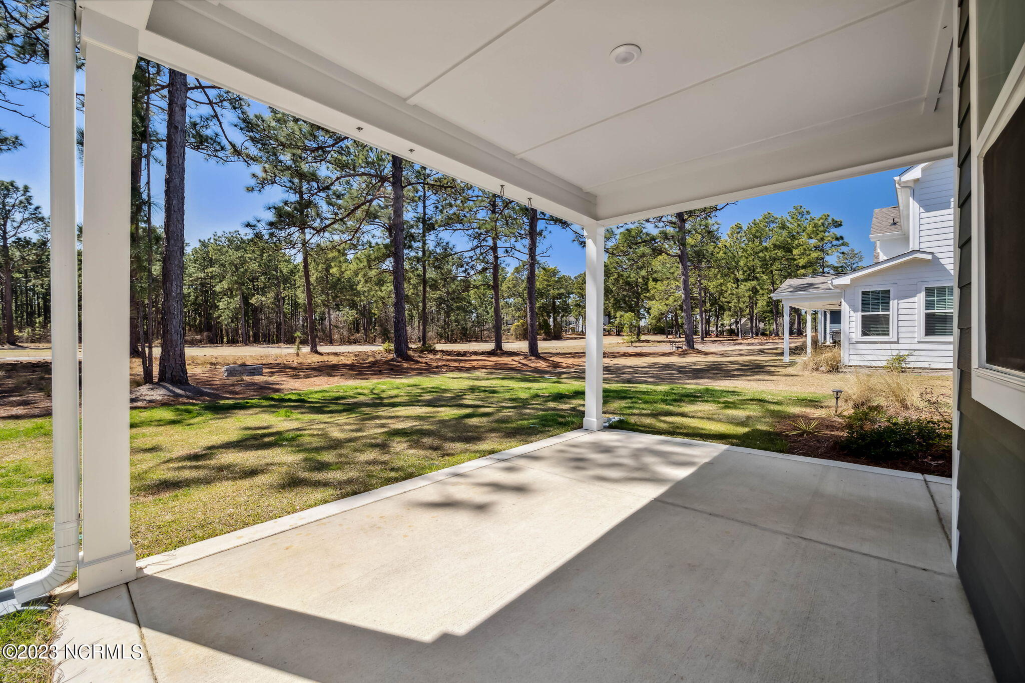 136 Fontana Lake Road Aberdeen, NC 28315 - Photo 34 of 39 31-web-or-mls-H22A3424