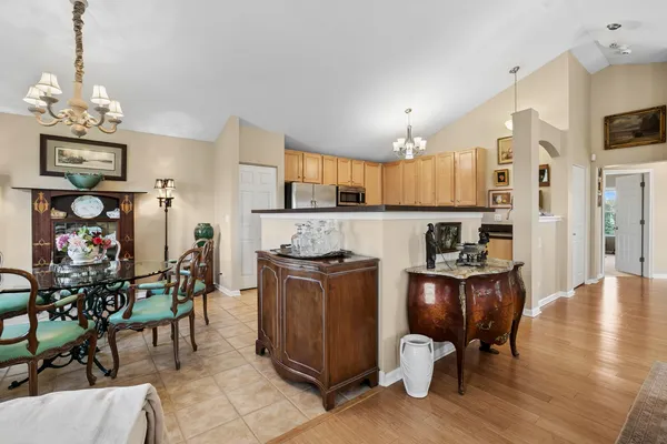 $290,000 | 1250 Parkview Drive, Antioch, IL 60002