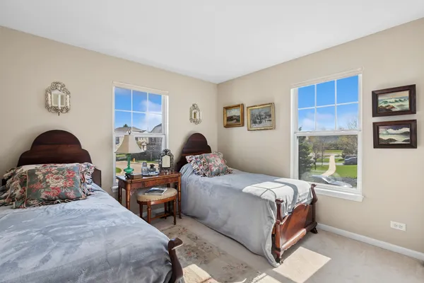 $290,000 | 1250 Parkview Drive, Antioch, IL 60002