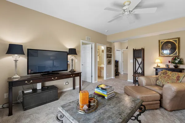 $290,000 | 1250 Parkview Drive, Antioch, IL 60002