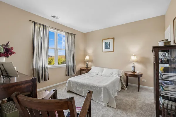 $290,000 | 1250 Parkview Drive, Antioch, IL 60002