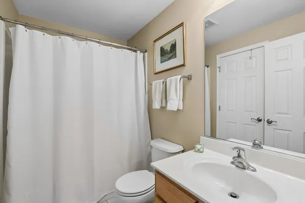 $290,000 | 1250 Parkview Drive, Antioch, IL 60002