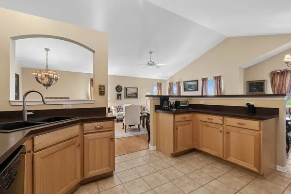$290,000 | 1250 Parkview Drive, Antioch, IL 60002