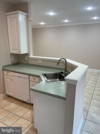 $3,200 | 160 Pennsbury Lane, Woodbury, NJ 08096