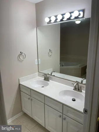 $3,200 | 160 Pennsbury Lane, Woodbury, NJ 08096