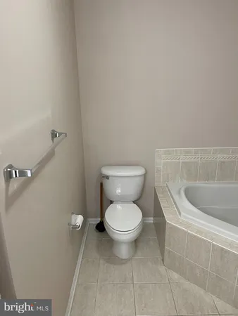 $3,200 | 160 Pennsbury Lane, Woodbury, NJ 08096