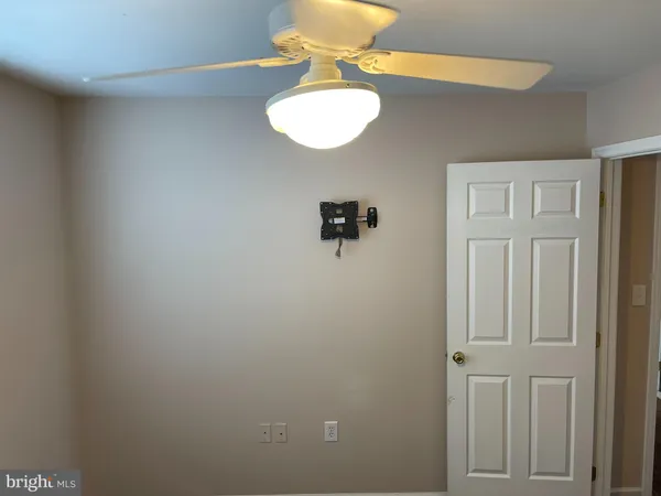 $3,200 | 160 Pennsbury Lane, Woodbury, NJ 08096