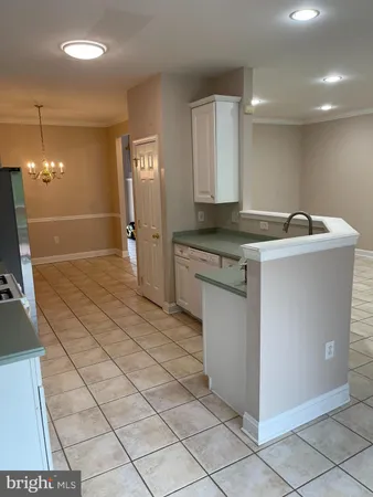 $3,200 | 160 Pennsbury Lane, Woodbury, NJ 08096