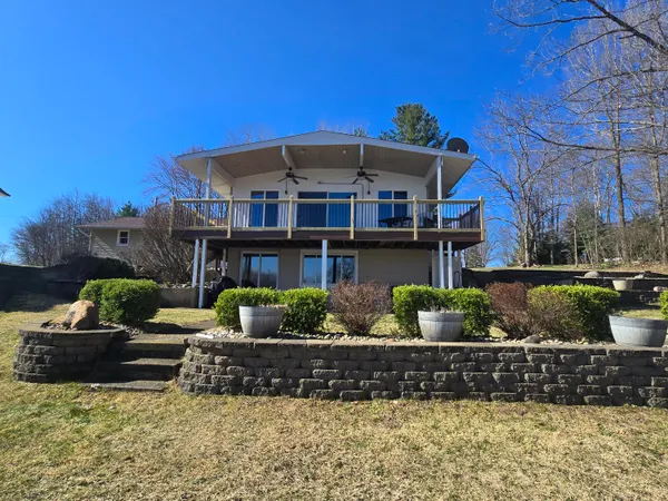 $559,000 | 7788 West Royal Road, Canadian Lakes, MI 49346