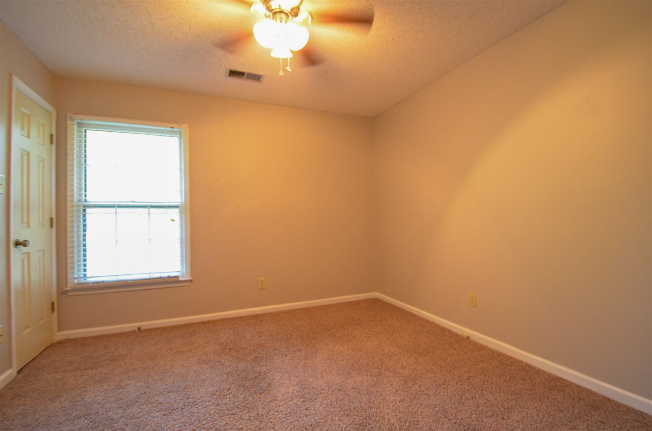 4010 Bartlett Country Road Bartlett, TN 38135 - Photo 13 of 25 Gallery Image 13