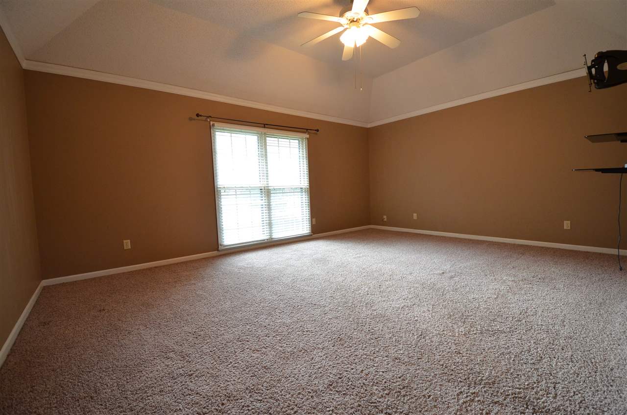 4010 Bartlett Country Road Bartlett, TN 38135 - Photo 9 of 25 Gallery Image 9