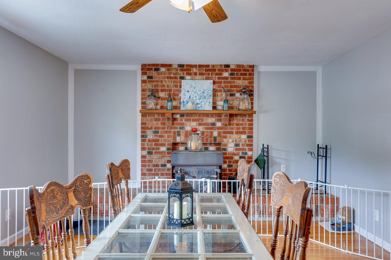 1789 Back Road Woodstock, VA 22664 - Photo 5 of 50 Large dining room