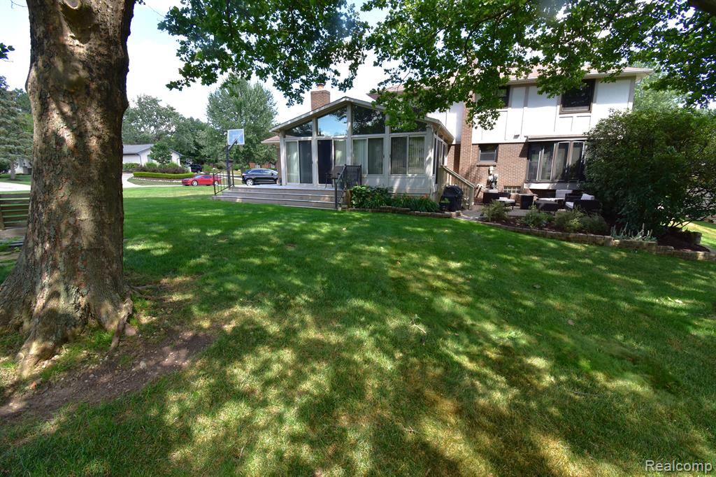 439 Shellbourne Drive Rochester Hills, MI 48309 - Photo 51 of 60