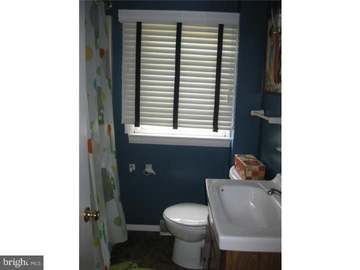 635 Pen-Ambler Road Ambler, PA 19002 - Photo 13 of 17 Bathroom