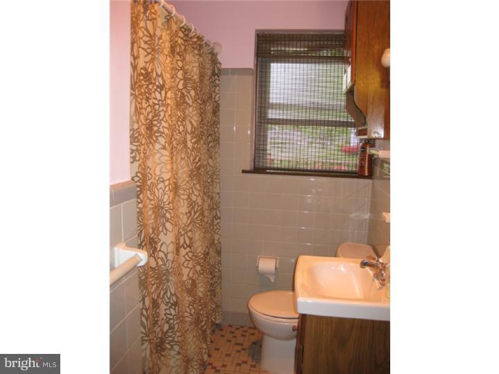 635 Pen-Ambler Road Ambler, PA 19002 - Photo 8 of 17 Bathroom