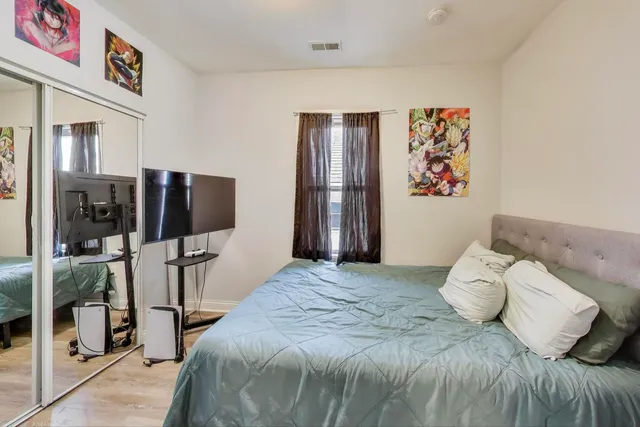 $549,000 | 2633 West 23rd Place, Chicago, IL 60608