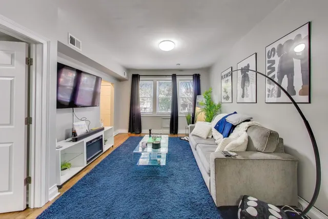 $549,000 | 2633 West 23rd Place, Chicago, IL 60608