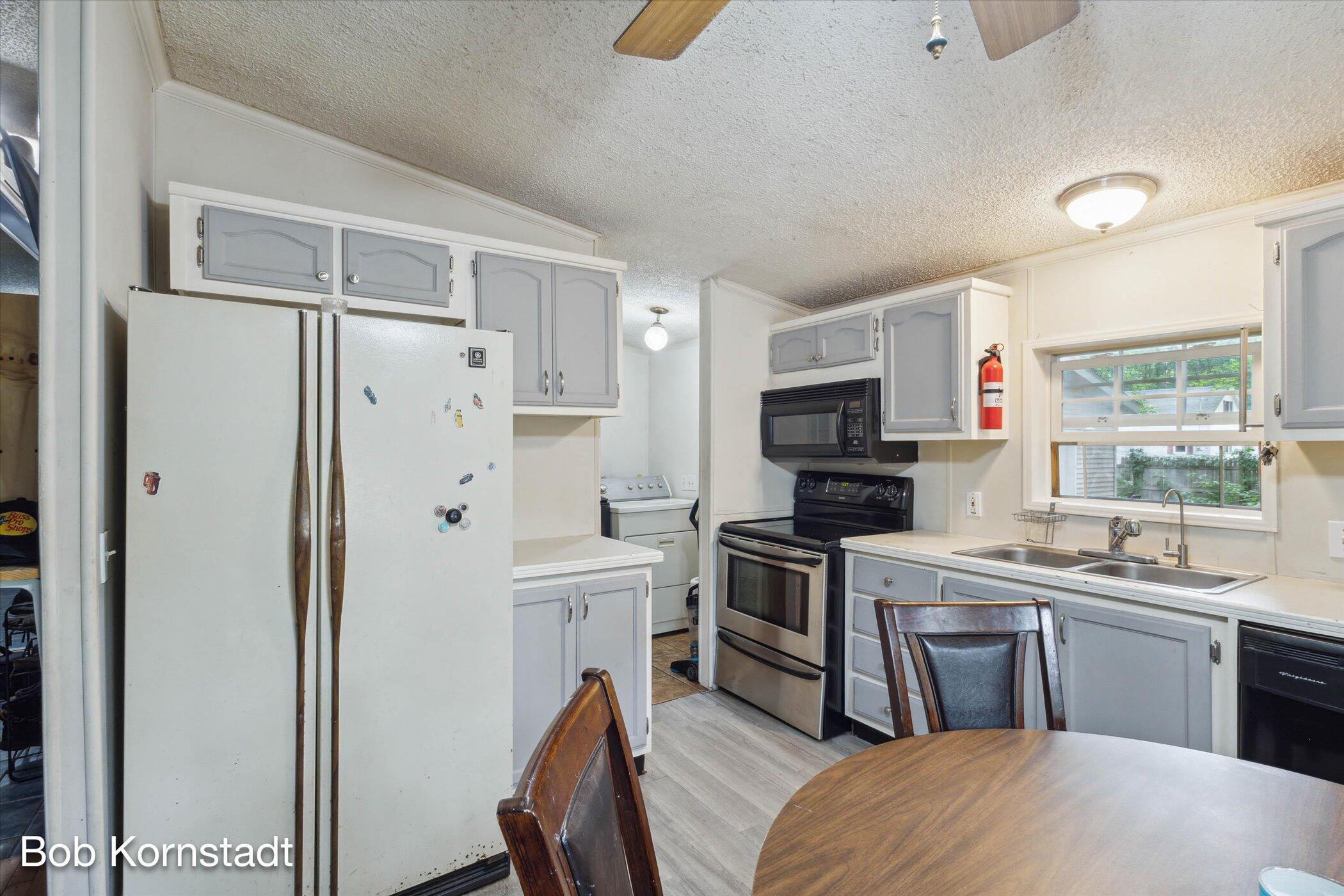 1762 Allen Road Allegan, MI 49010 - Photo 15 of 34 15-15-1762-Allen-Rd-Allegan-MI-49010-Win