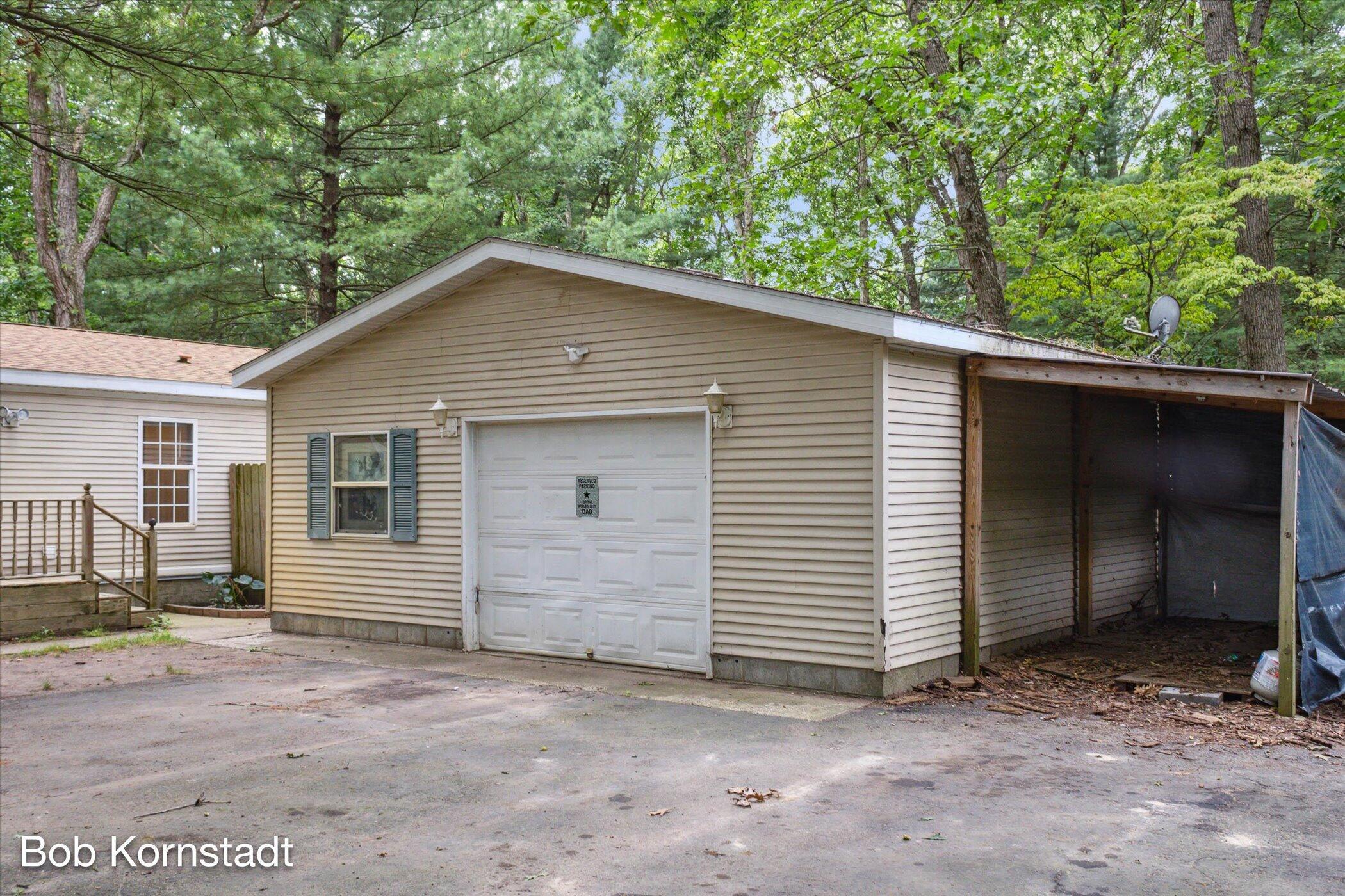 1762 Allen Road Allegan, MI 49010 - Photo 32 of 34 32-32-1762-Allen-Rd-Allegan-MI-49010-Win