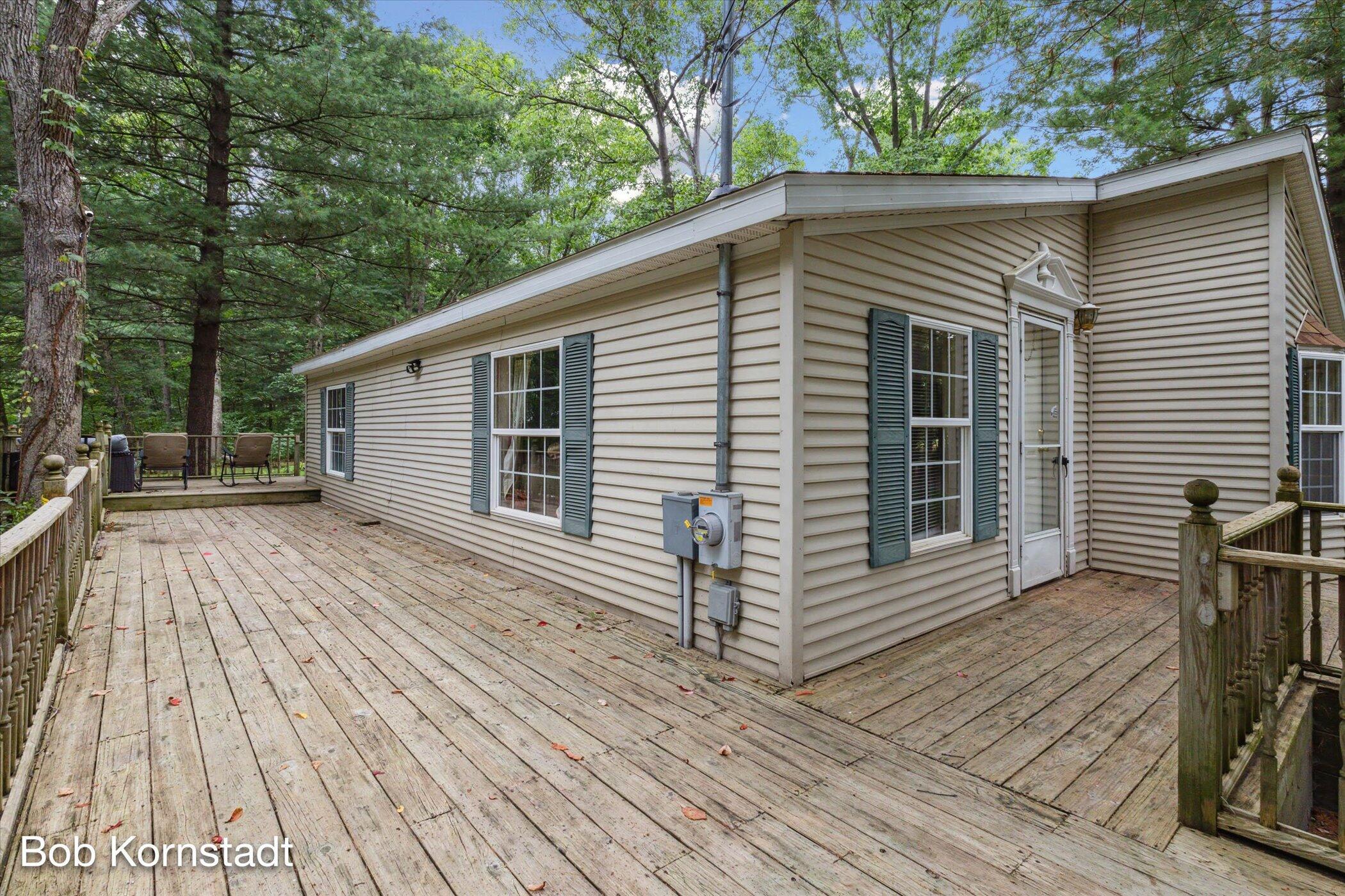 1762 Allen Road Allegan, MI 49010 - Photo 6 of 34 06-06-1762-Allen-Rd-Allegan-MI-49010-Win