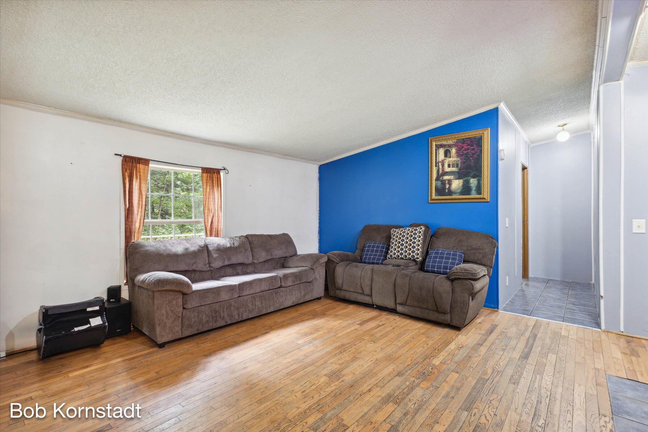 1762 Allen Road Allegan, MI 49010 - Photo 9 of 34 09-09-1762-Allen-Rd-Allegan-MI-49010-Win