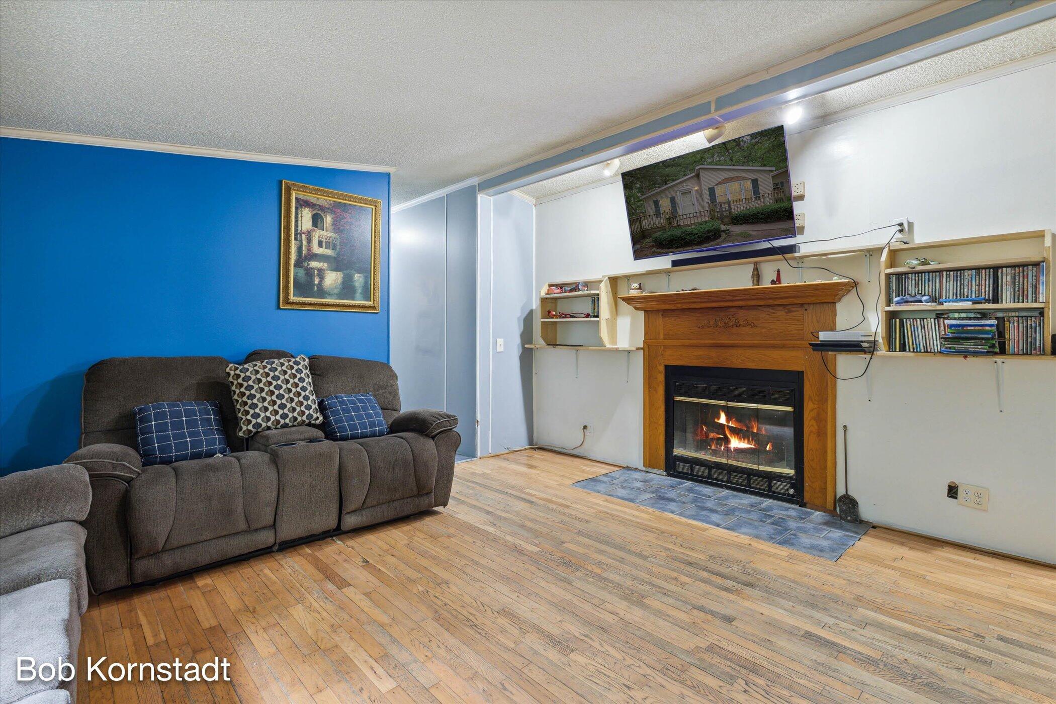 1762 Allen Road Allegan, MI 49010 - Photo 10 of 34 10-10-1762-Allen-Rd-Allegan-MI-49010-Win