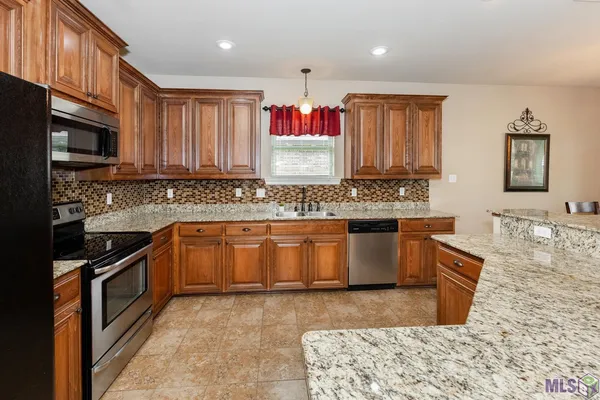 $310,000 | 14371 Stonegate Manor Drive, Gonzales, LA 70737