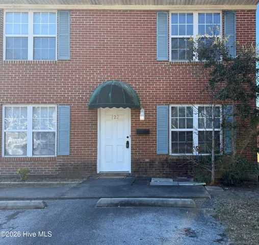 $1,250 | 122 Short Street, Beaufort, NC 28516