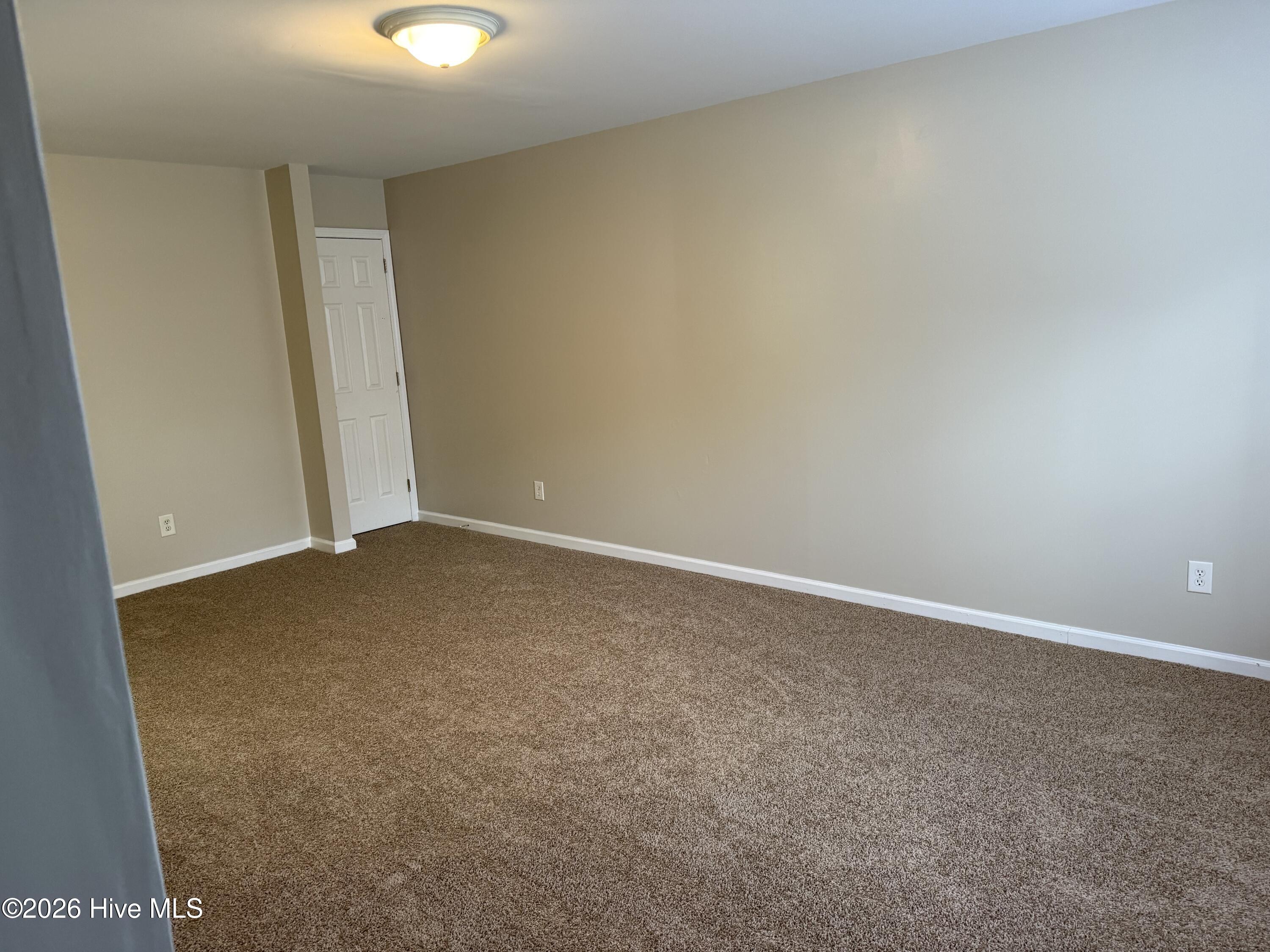 122 Short Street Beaufort, NC 28516 - Photo 2 of 9 Living Room