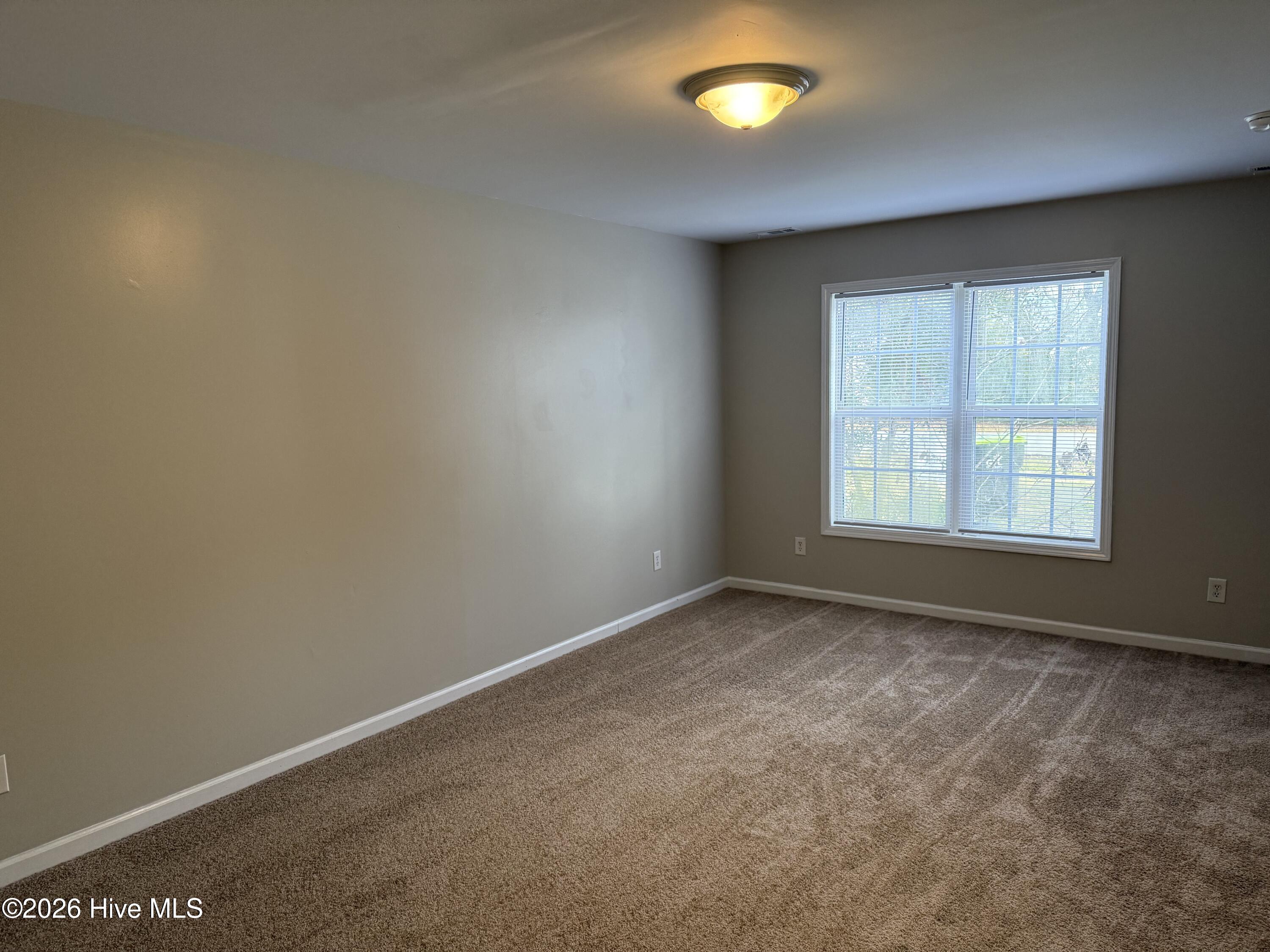 122 Short Street Beaufort, NC 28516 - Photo 3 of 9 Living Room (2)