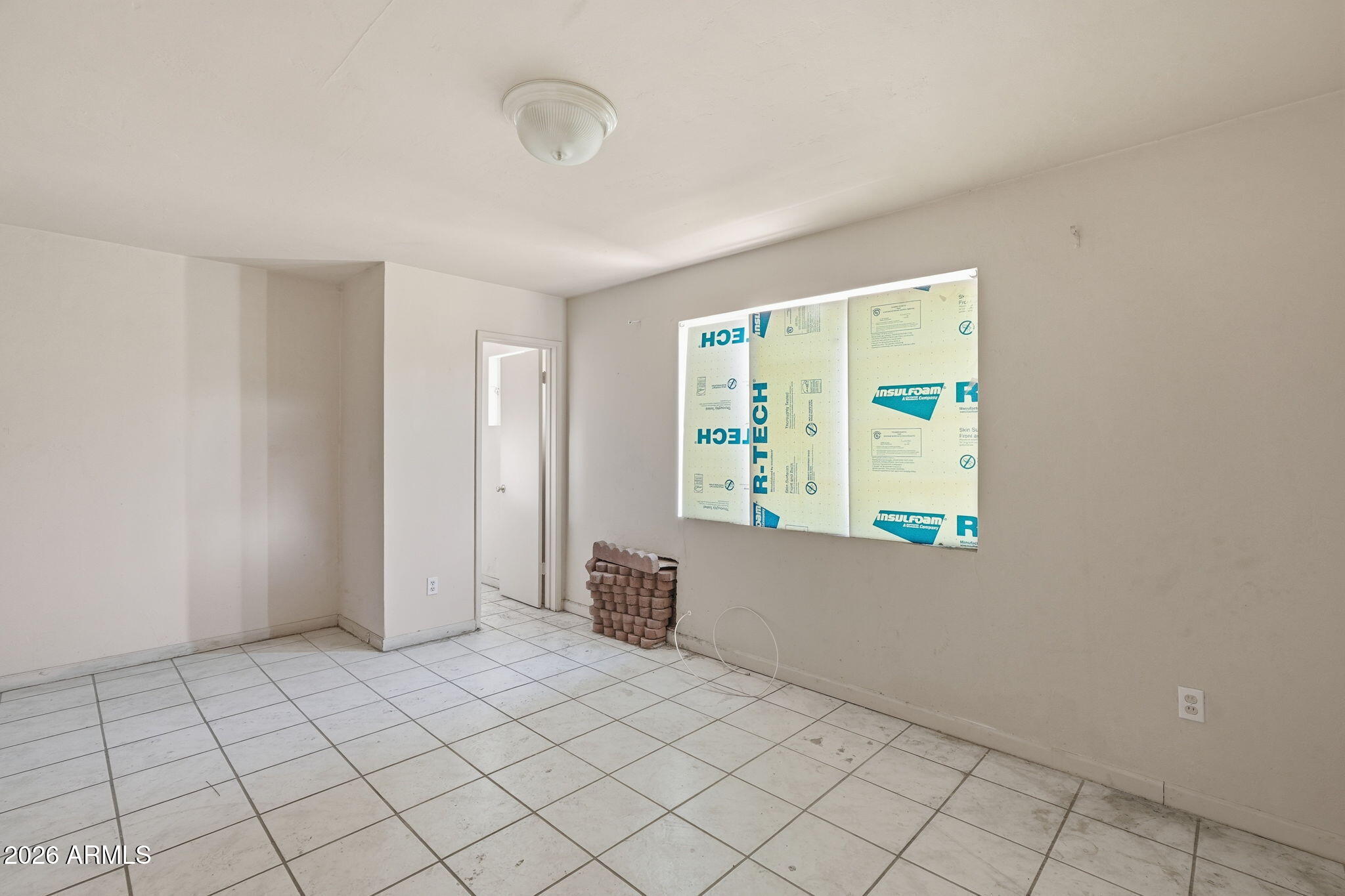 2743 West Ocotillo Road Phoenix, AZ 85017 - Photo 16 of 35 016_ListerPros