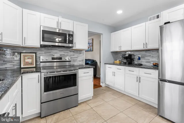 $439,900 | 11 Tempest Lane, Willingboro, NJ 08046