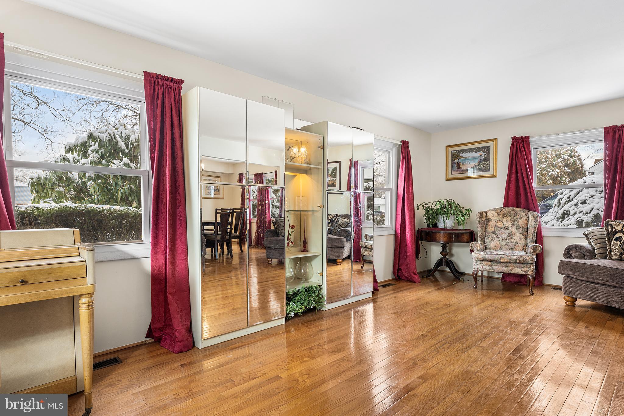 11 Tempest Lane Willingboro, NJ 08046 - Photo 7 of 38