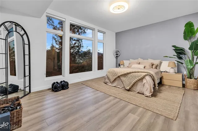 $2,000 | 8925 West Flamingo Road, Unit 201, Las Vegas, NV 89147