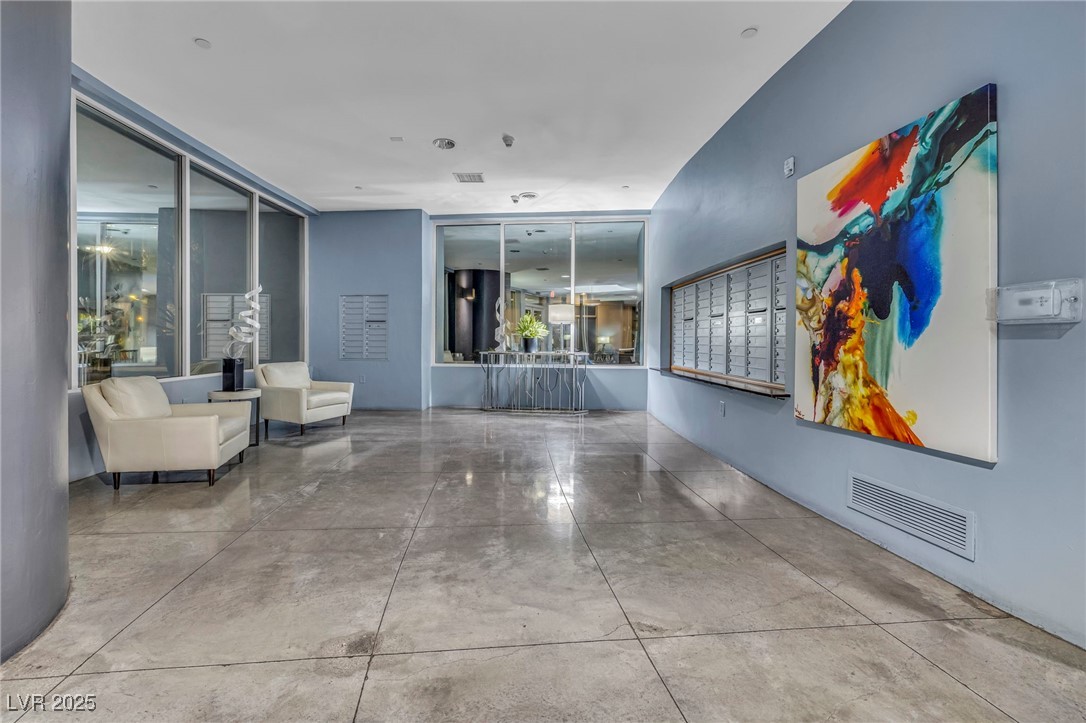 8925 West Flamingo Road, Unit 201 Las Vegas, NV 89147 - Photo 4 of 47 Mail center with seating
