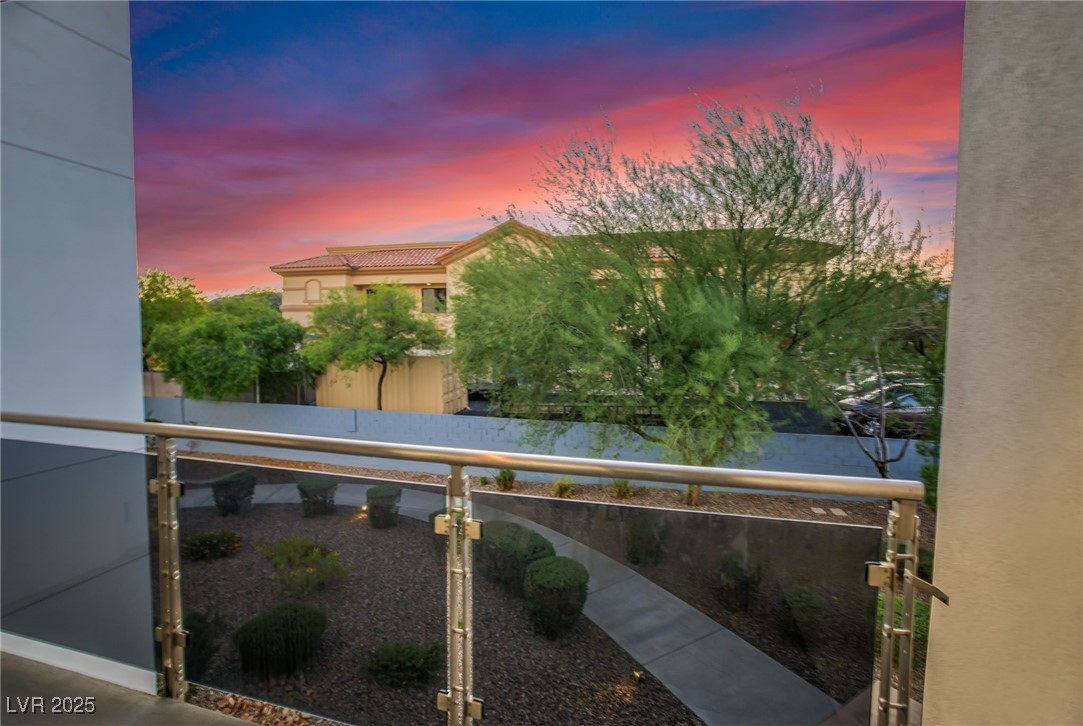 8925 West Flamingo Road, Unit 201 Las Vegas, NV 89147 - Photo 40 of 47 Beautiful sunsets