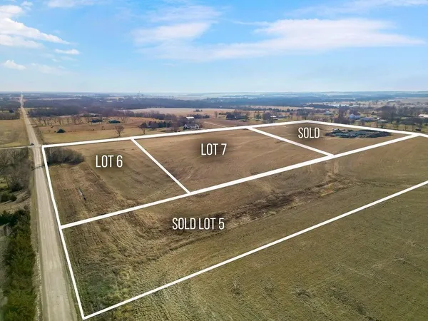 $295,000 | 15210 Edgerton Road, Edgerton, KS 66030