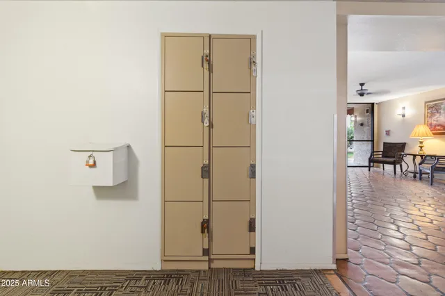 $148,000 | 3033 East Devonshire Avenue, Unit 1016, Phoenix, AZ 85016