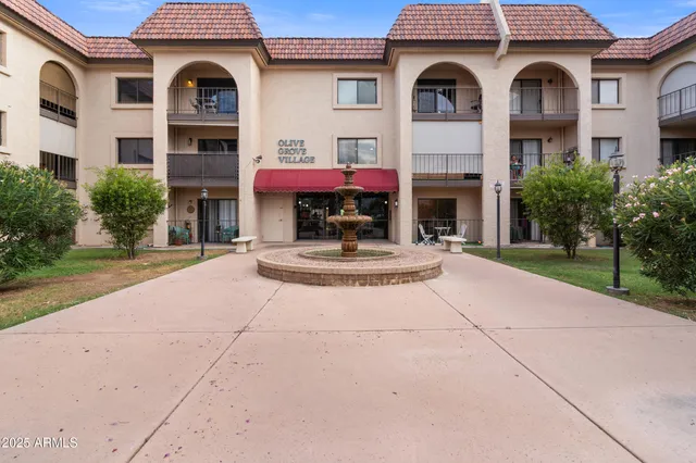 $148,000 | 3033 East Devonshire Avenue, Unit 1016, Phoenix, AZ 85016