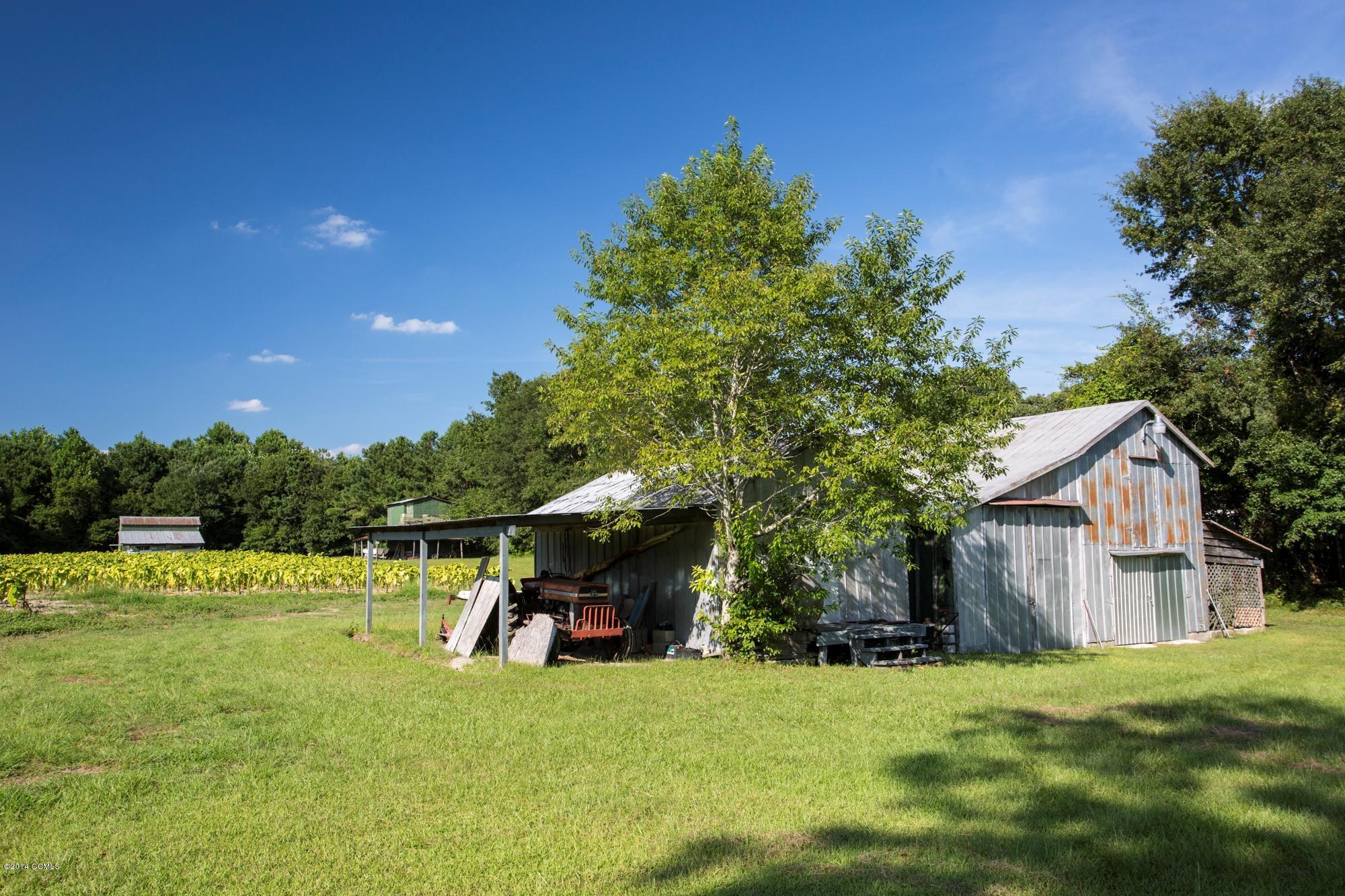 486 Swansboro Loop Road Swansboro, NC 28584 - Photo 7 of 10 114 Scott Place Swansboro-25