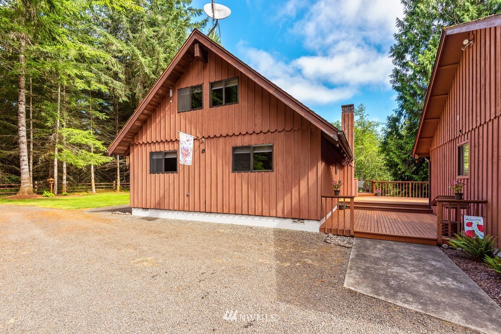 650 Frank Smith Road Toutle, WA 98649 - Photo 37 of 37 a view of a house with backyard and sitting area