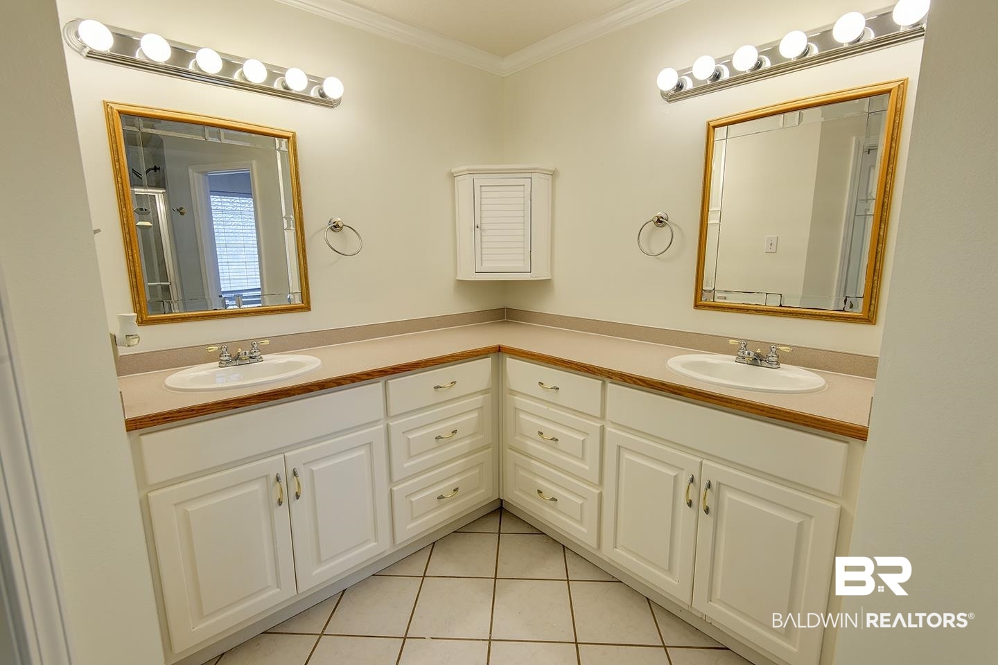 11616 Burris Road Daphne, AL 36526 - Photo 34 of 49 Primary Bathroom/Double V