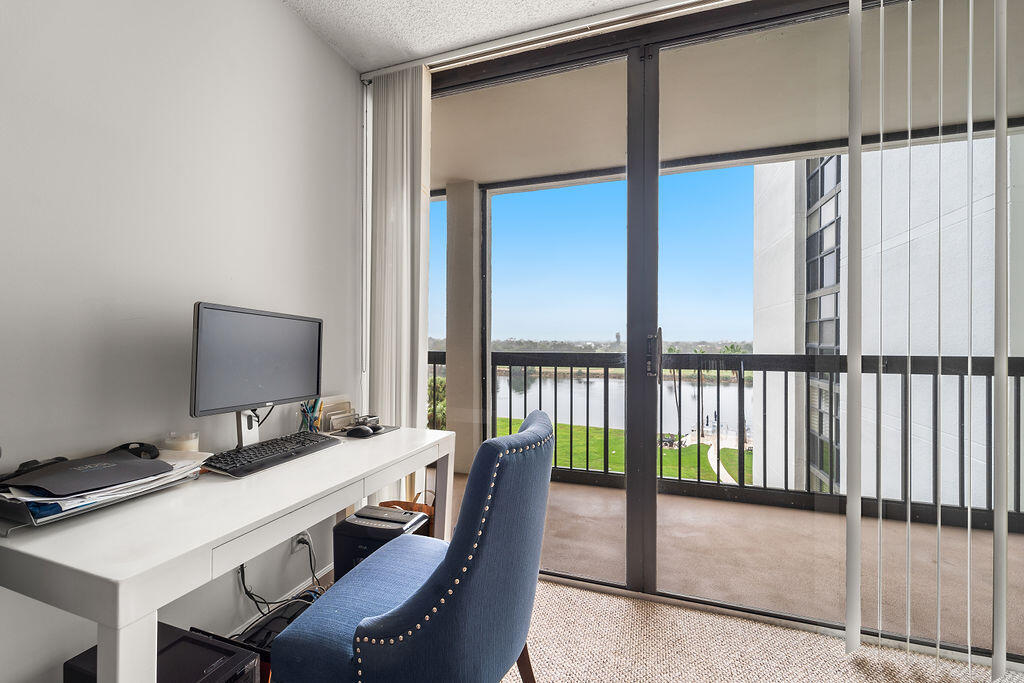 356 Golfview Road, Unit 505 North Palm Beach, FL 33408 - Photo 16 of 30 356golfview505NPB17-3