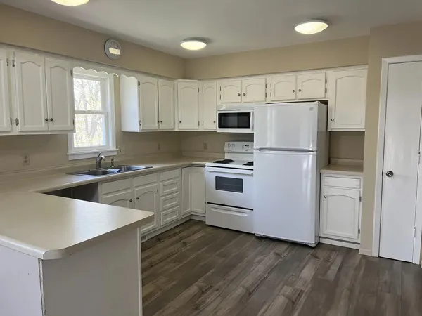 $375,000 | 253 Tower Heights Court, Prescott, WI 54021