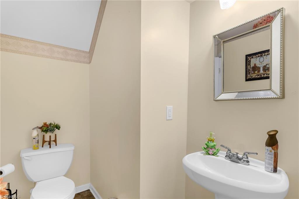 1513 Birkdale Court High Point, NC 27265 - Photo 16 of 42 Gallery Image 16