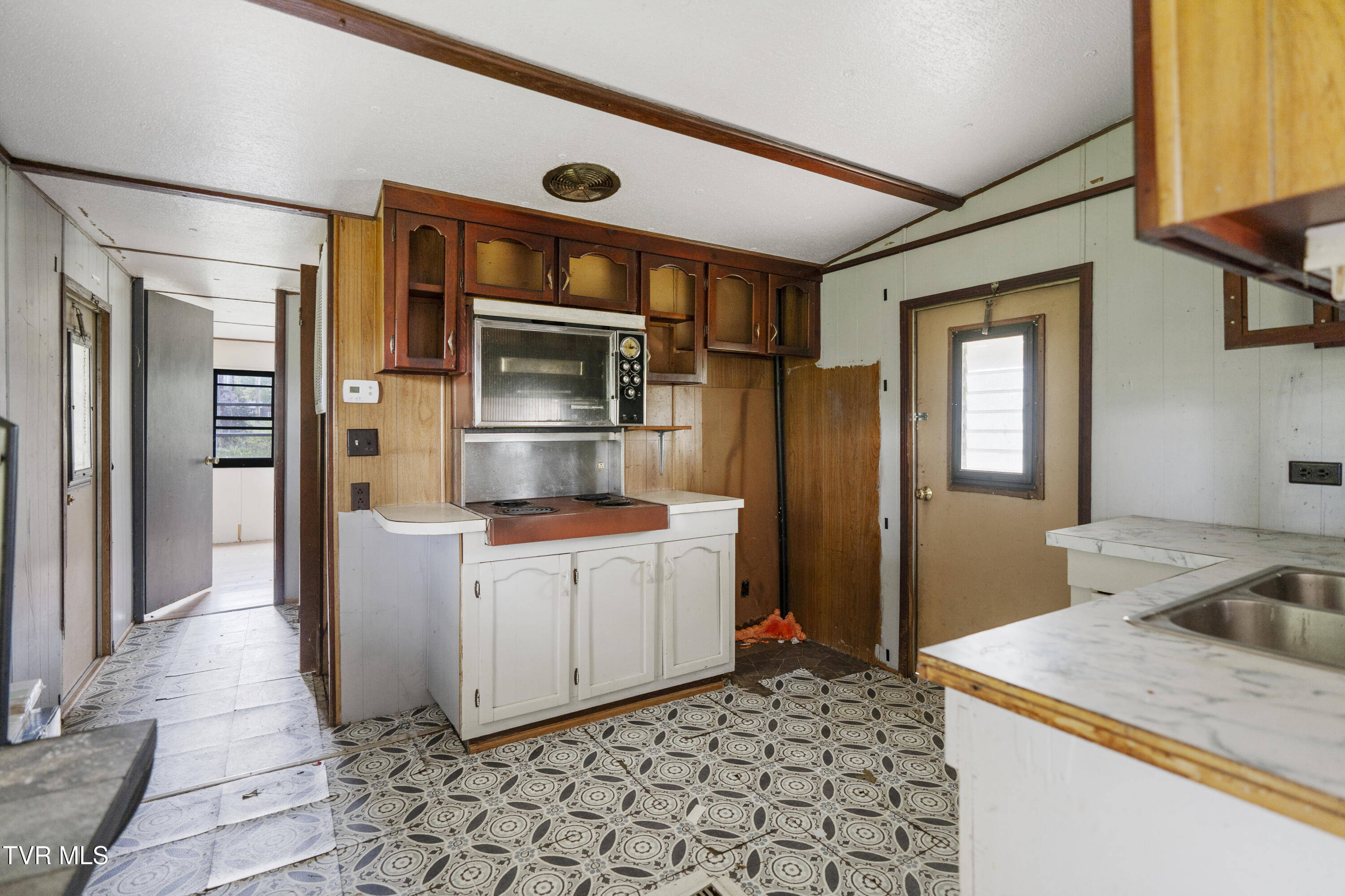 400 Union Chapel Road Afton, TN 37616 - Photo 8 of 24 DSC06991